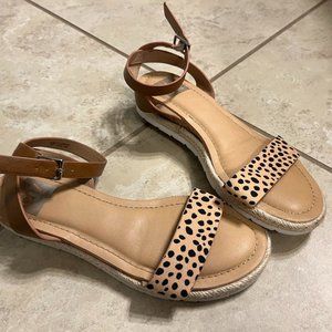 Oskar Wedge Sandal